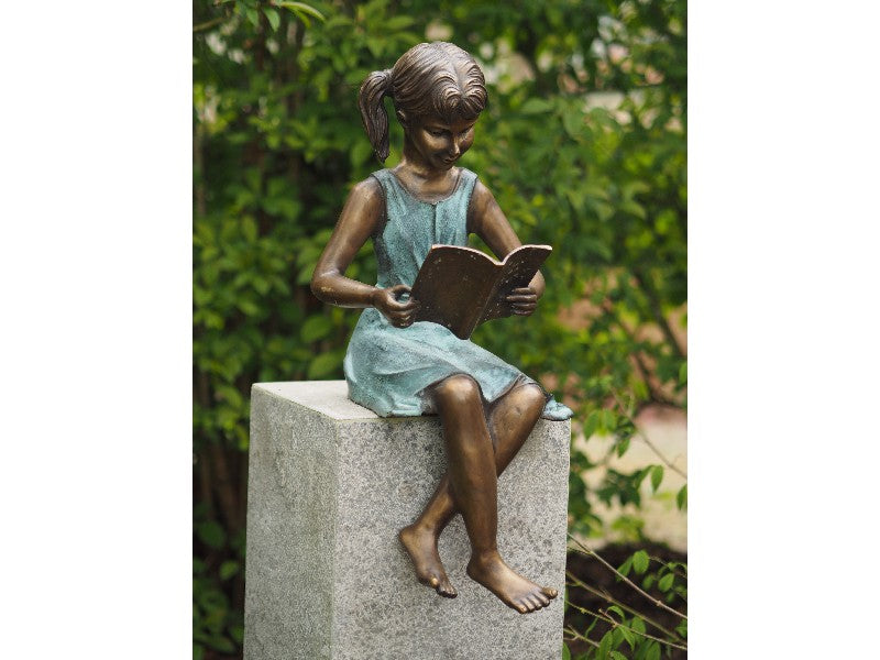 Reading Girl