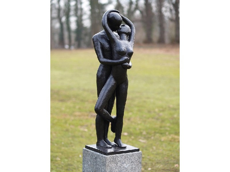 Kissing Lovers
