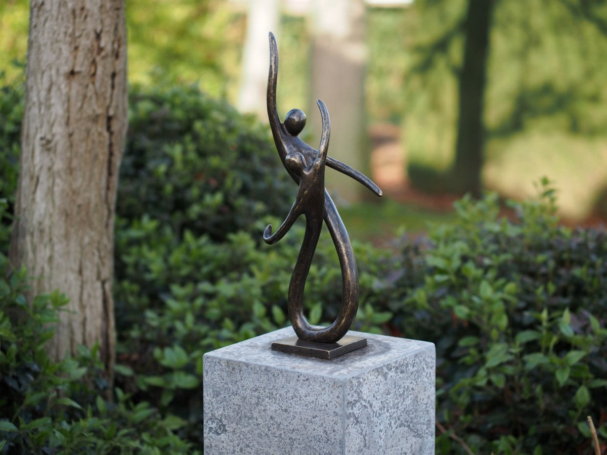 Dancing Couple Sculpture