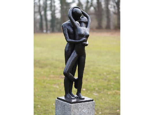 Kissing Lovers