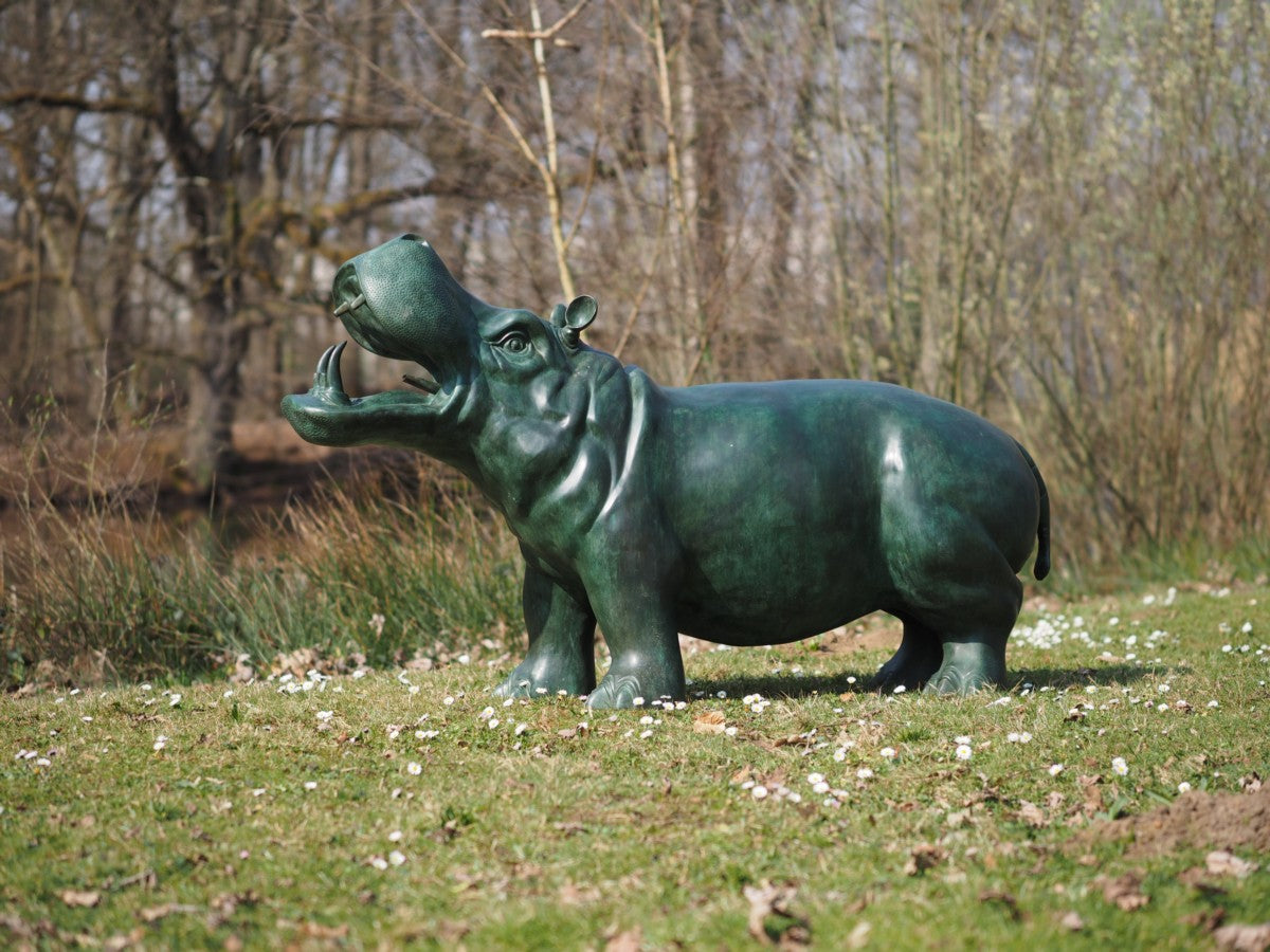 Large Hippo (fountain)