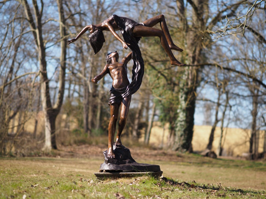 Dancing couple 'Lift You Up'