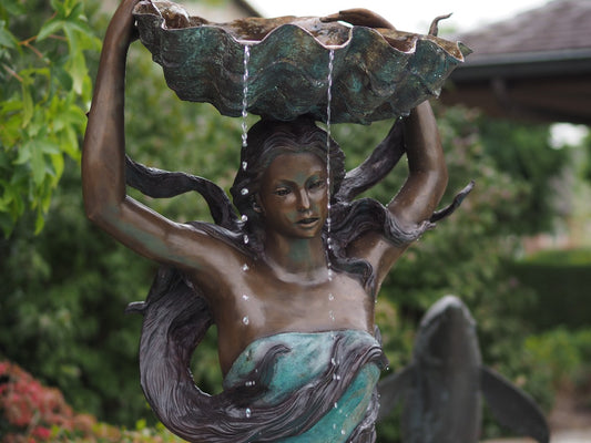 Lady With Shell Fountain