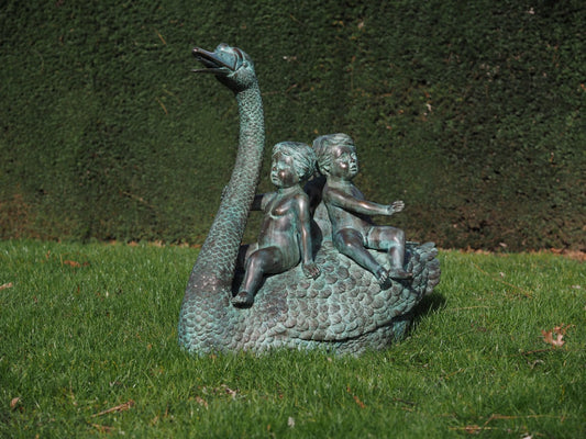3 Children on Swan